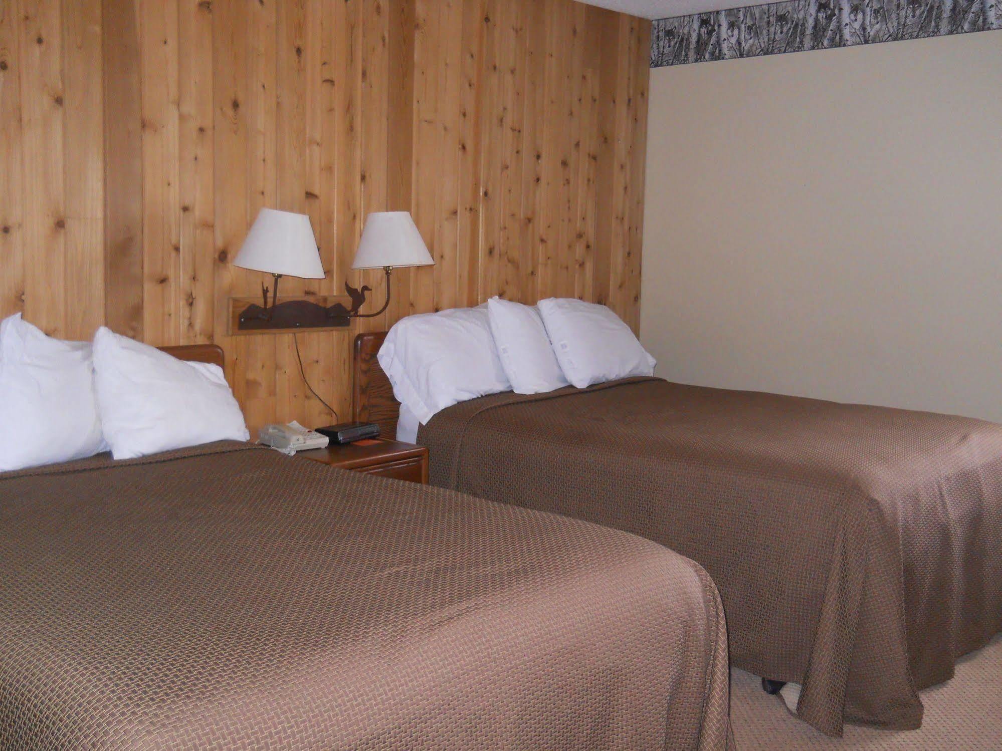 Lakewoods Resort & Golf Namekagon Buitenkant foto