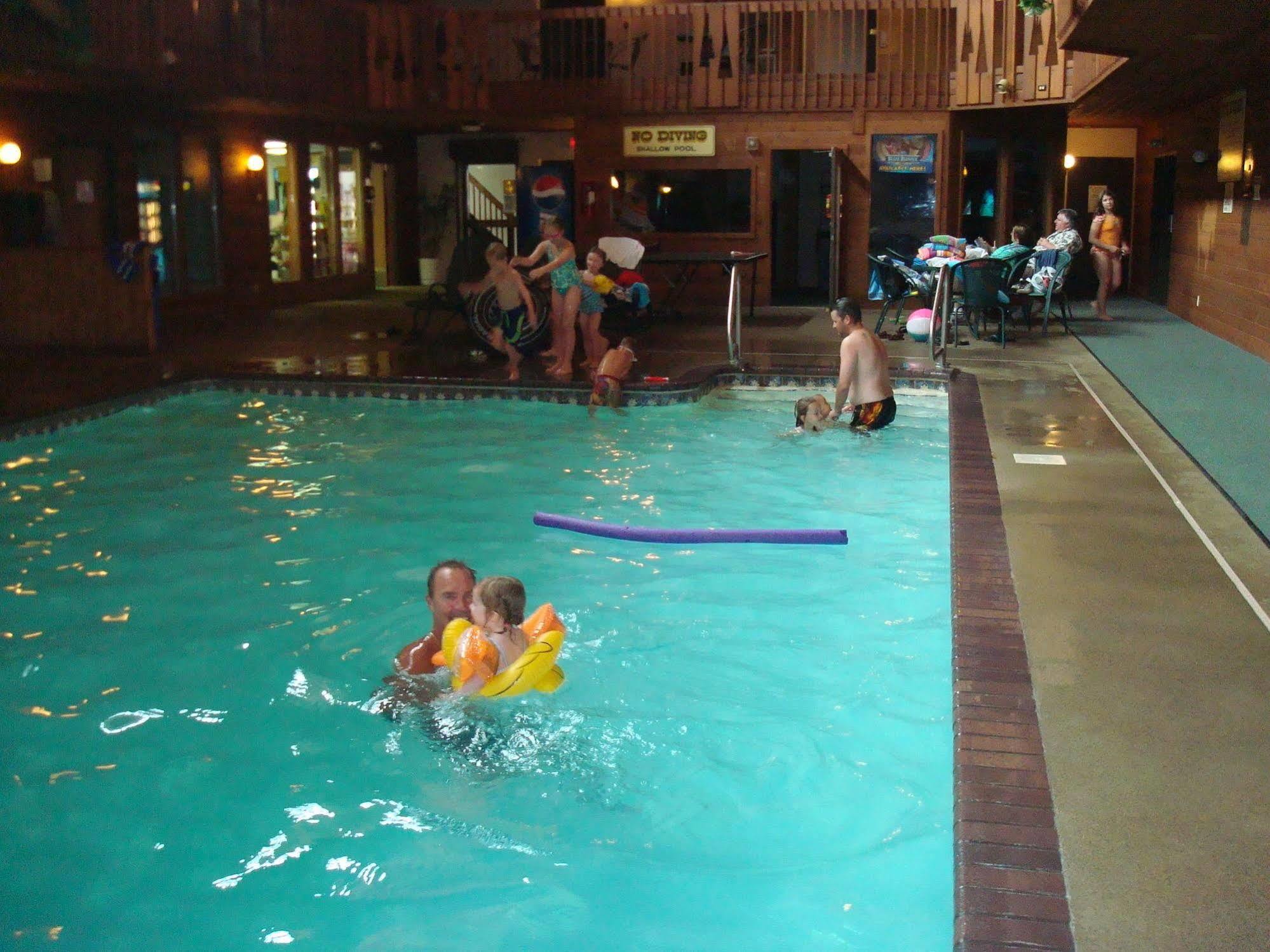 Lakewoods Resort & Golf Namekagon Buitenkant foto